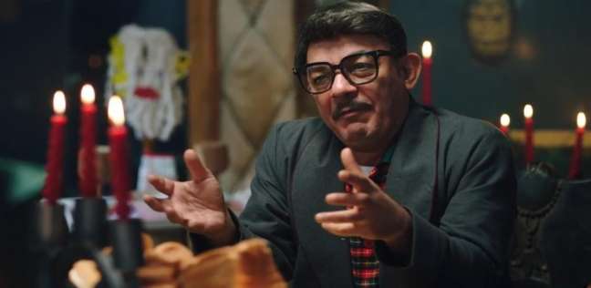 الفنان علاء مرسي أثناء مشاهده في مسلسل «الكبير 7»
