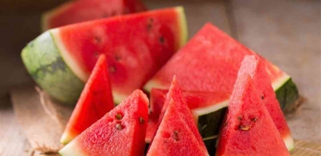 «مش بس الخوخ والبطيخ».. 3 أطعمة قد تصيبك بالتسمم: موجودة في كل بيت