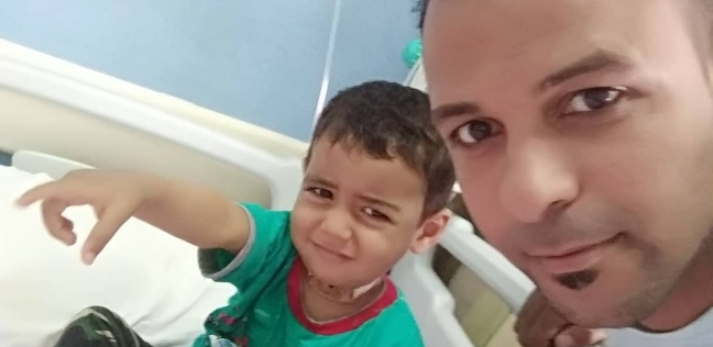 حملة تبرعات لعلاج طفل يتيم.. ووالده: أنا عايش ومعرفش حاجة عن الفلوس