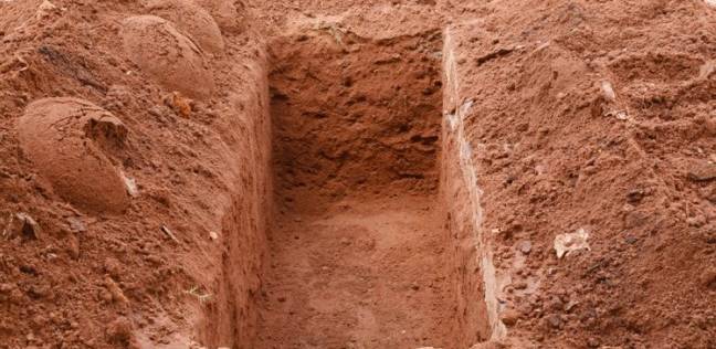 امرأة تظل حية لمدة 11 يوما بعد دفنها