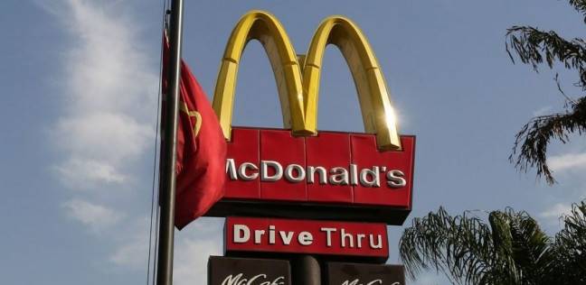 "ماكدونالدز" يعتذر لكندية حامل بعد تقديم"  سائل تنظيف