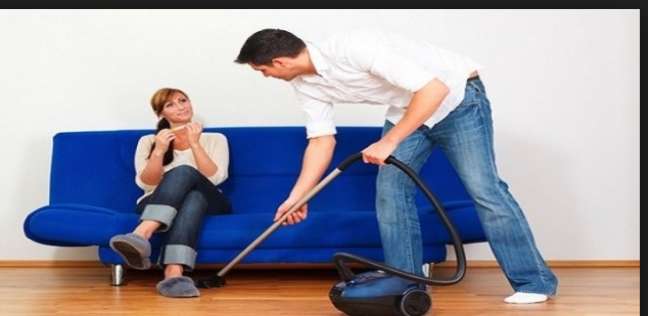 دراسة بريطانية: الرجال يبدعون بالأعمال المنزلية مقارنة بالنساء