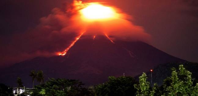 اتساع مساحة الولايات المتحدة بسبب بركان "كيلاويا"