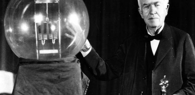 من هو مخترع المصباح الكهربائي؟