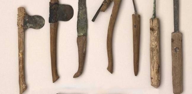 الأدوات المستخدمة في الجراحة قديما
