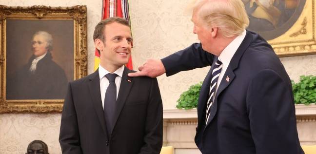ترامب يزيل قشرة الرأس للرئيس الفرنسي