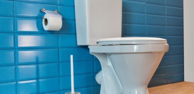 باحثون يبتكرون طلاء أملس يمنع التصاق الفضلات بالمرحاض