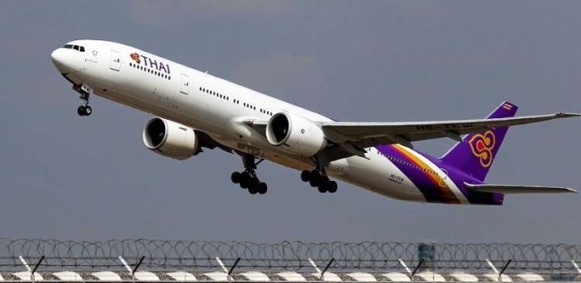 انحراف طائرة ركاب عن مسارها أثناء الهبوط في بانكوك