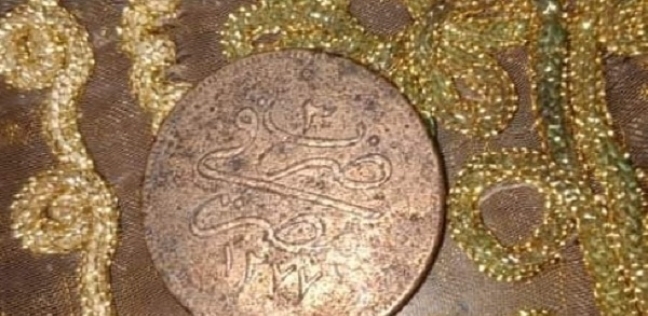 عملة معدنية عام 1277 وتعود للعصر العثماني