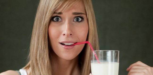 هل يسبب الحليب نمو الخلايا السرطانية عند البالغين؟ 