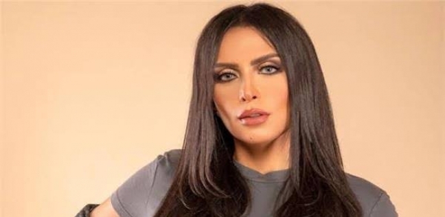 الفنانة شيرين الطحان