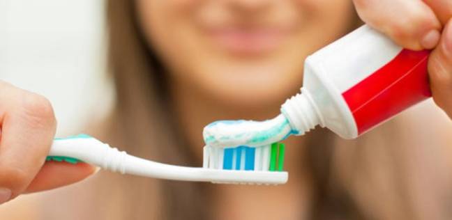 دراسة: معجون الأسنان يسبب التسوس
