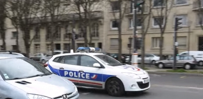سائحة تدعي اغتصابها جماعيا من قبل عناصر شرطة في باريس