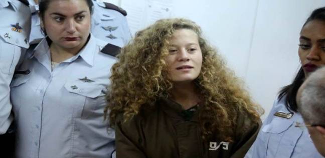 ألوان الوطن في أثناء التحقيق معها ضابط إسرائيلي يتحرش بعهد التميمي