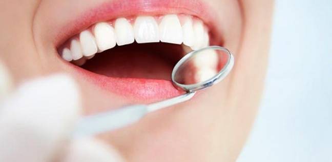 وصفات طبيعية لتبييض الإسنان