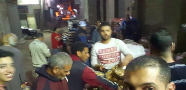 "الكيلو بـ3 جنيه".. مبادرة "أحمد" وأخوته لمواجهة جشع التجار خلال الحظر