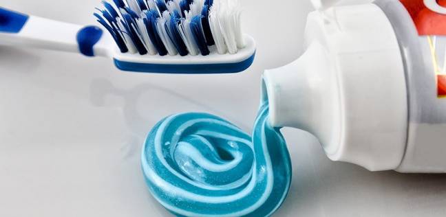 هل معجون الأسنان يشكل خطر على صحة البشر؟.. جدل كبير بين الخبراء