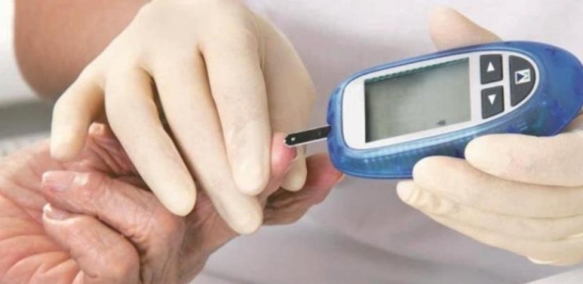 قياس نسبة السكر في الدم