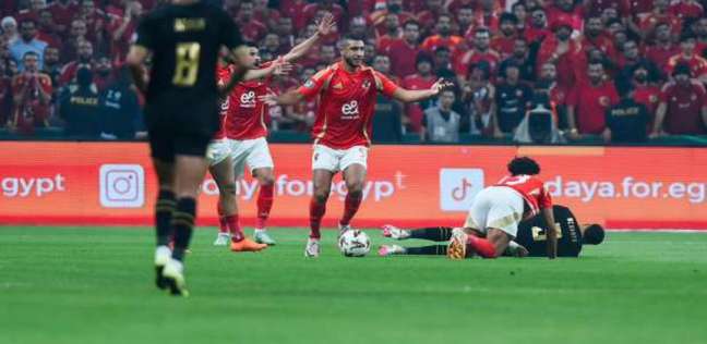 عاجل.. كاف يكشف عن خطأ حكم الفار في لقاء الأهلي والزمالك بالسوبر الأفريقي 