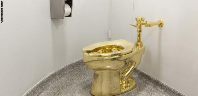 في متحف الدوق مارلبورو ببريطانيا.. عرض مرحاض من الذهب الخالص عيار 18