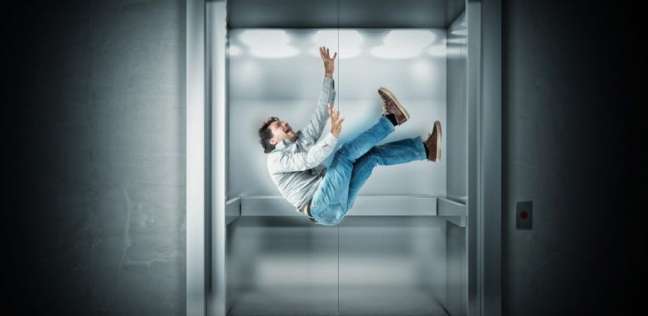 بعد حادث "مصعد ميامي".. ماذا تفعل إذا سقط "الأسانسير" بك؟
