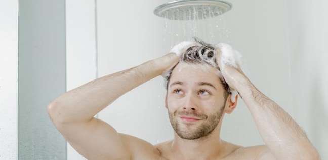 تحذير من 5 عادات خاطئة أثناء الاستحمام - صورة تعبيرية