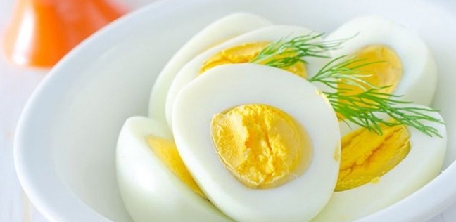 البيض المسموح تناوله في اليوم