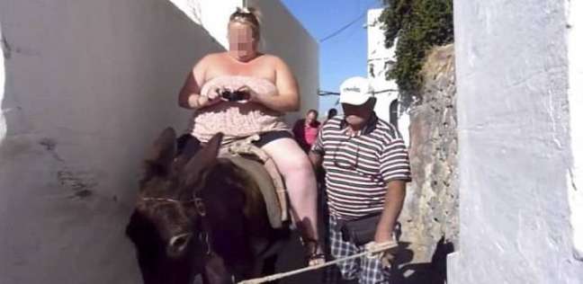 اليونان تحذر ركوب الحمير على "السياح البدناء"