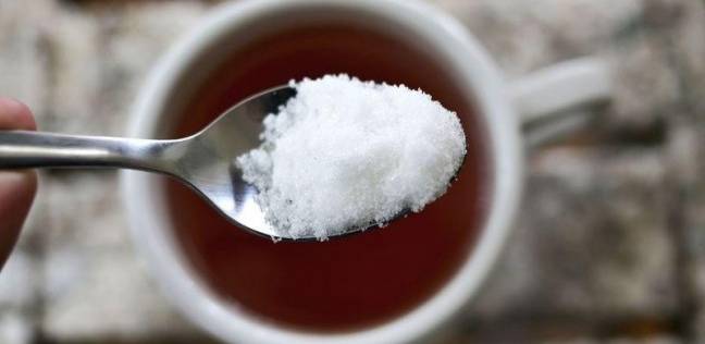 دراسة: احذروا إضافة السكر إلى القهوة والشاي!