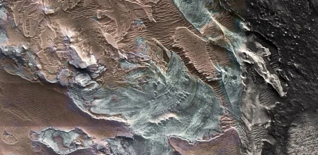 نهر جليدي على كوكب المريخ