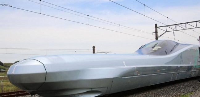 كوكب اليابان يطلق قطارا فائق السرعة يصل إلى 500 كيلومتر في الساعة