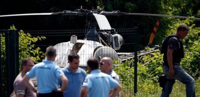 "فرار استعراضي".. هروب سجين بمروحية هليكوبتر من أحد السجون في فرنسا