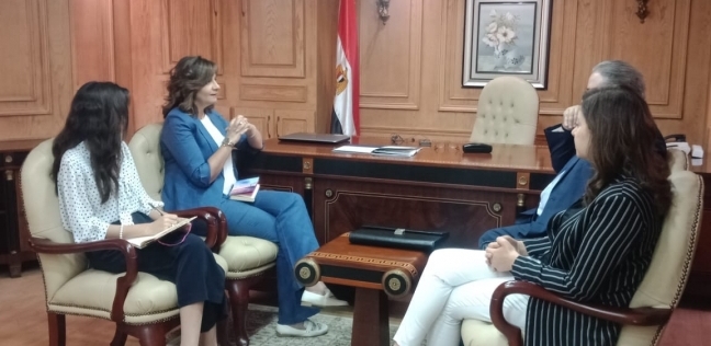    مصر   وزيرة الهجرة تبحث استعدادات مؤتمر  مصر بداية الطريق