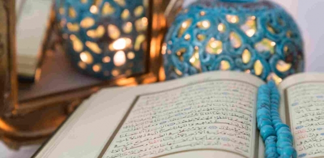 قراءة القرآن من فضائل يوم الجمعة