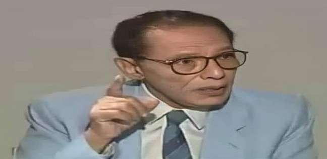 رد قوي من مصطفى محمود على سؤال ملحد.. من خلق الله؟ 