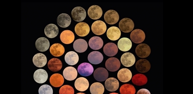 ألوان القمر
