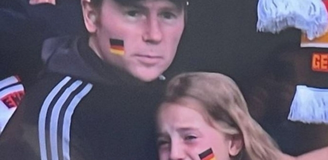 بكاء طفلة ألمانية صغيرة