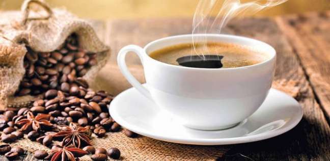 دراسة تحذر من تناول القهوة لتعويض ساعات النوم