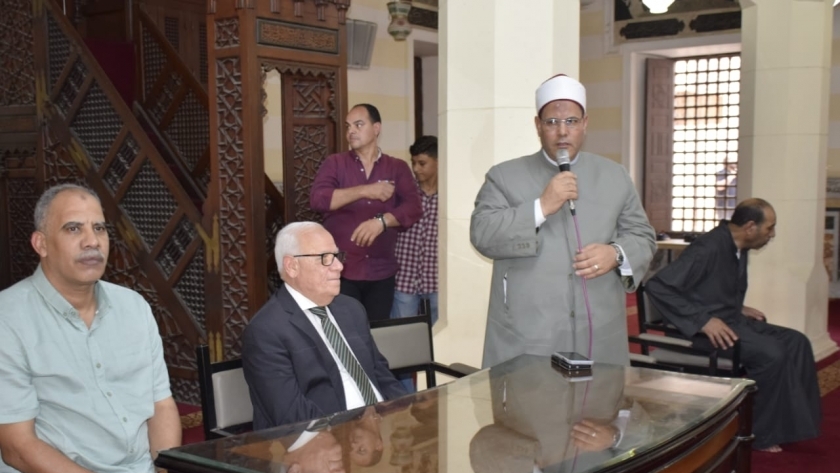 محافظ بورسعيد خلال حضوره المبادرة