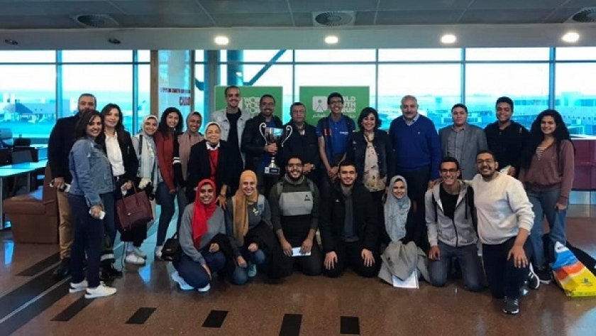 فريق إيناكتس مصر في مطار القاهرة