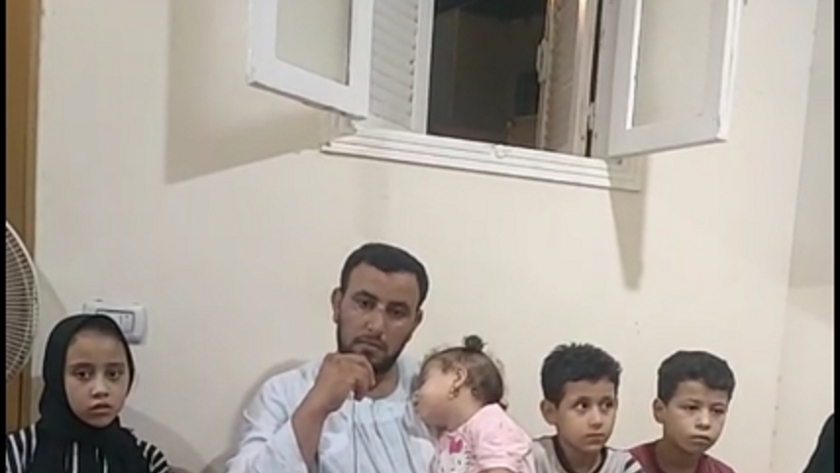 زوج أسماء ضحية حادث الكوبري العلوي بالفيوم وأبنائها