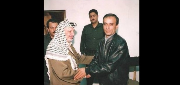 رائد عامر مع الرئيس عرفات