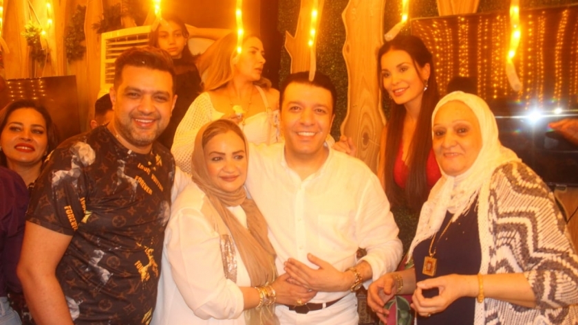 مصطفى كامل في حفل عيد ميلاده