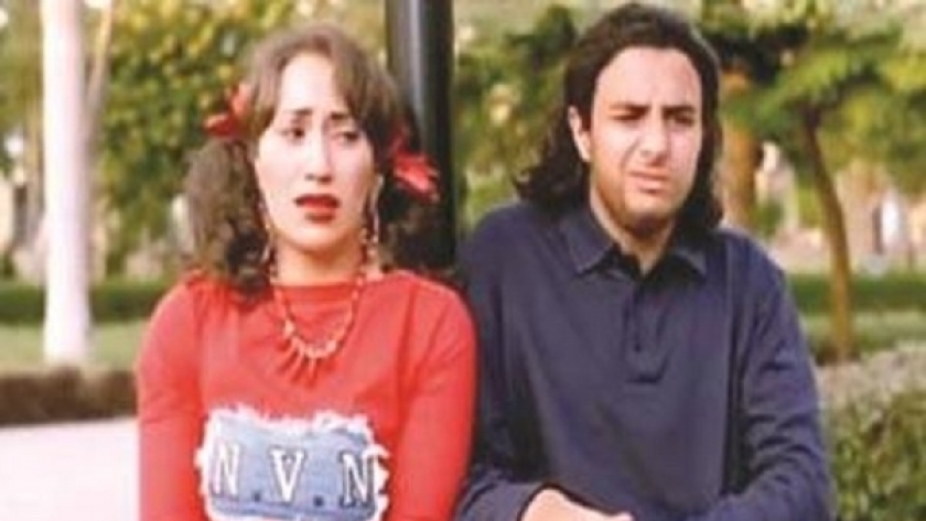 إيناس مكي مع أحمد الفيشاوي في مشهد من فيلم «الحاسة السابعة»