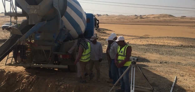 أعمال مشروع الربط الكهربائي بين مصر والسودان - أرشيفية