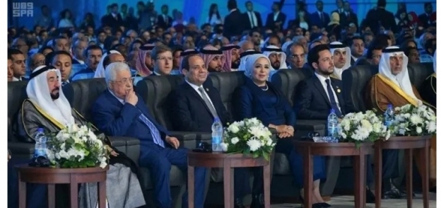 الرئيس عبد الفتاح السيسي خلال جلسات منتدى شباب العالم