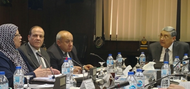 وزير الكهرباء مع رئيس شركة شمال الدلتا لتوزيع الكهرباء