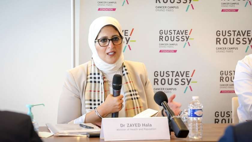 وزيرة الصحة تطلع على منظومة مركز علاج الأورام بفرنسا لنقل خبراتها لمصر (صور)