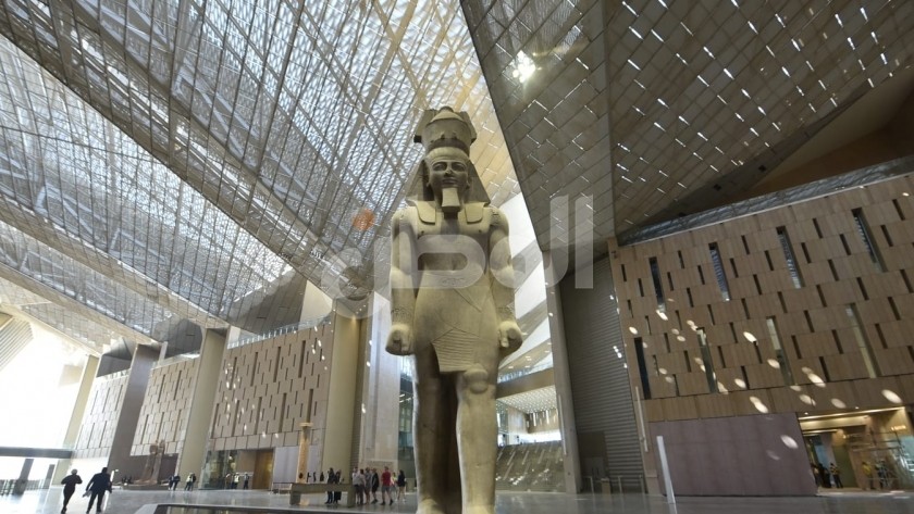 «الوطن» داخل مركز ترميم المتحف المصري الكبير