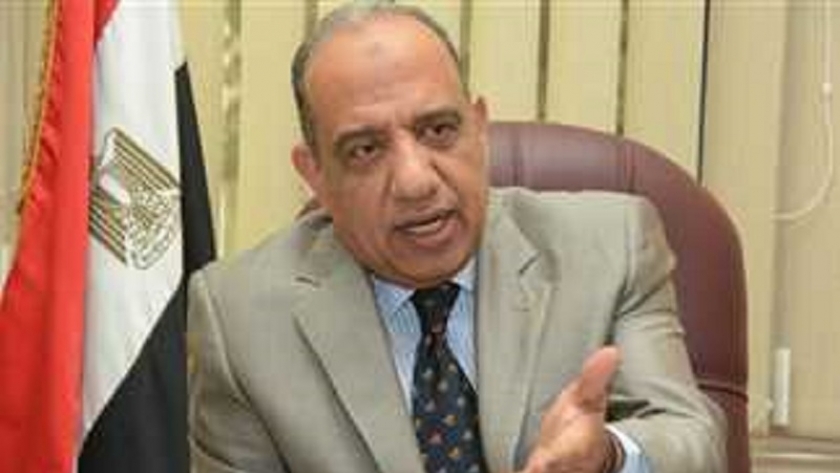 الدكتور محمود عصمت وزير قطاع الأعمال الجديد